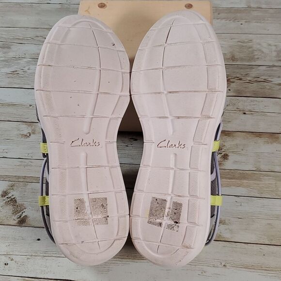 Clarks Cloudsteppers Womens Ezera Skip Grey Neon Green Casual Flats Size 8½ Wide - Picture 4 of 7